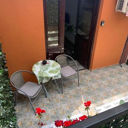 Apartman Lara Belgrado Exterior foto